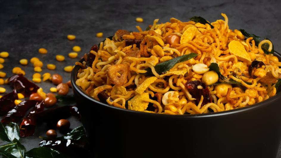 e330615929bb940e969b6b0f9d59c3ed_mi_muruku_kari_rangup_944_531